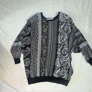 Top Notch White Black and white